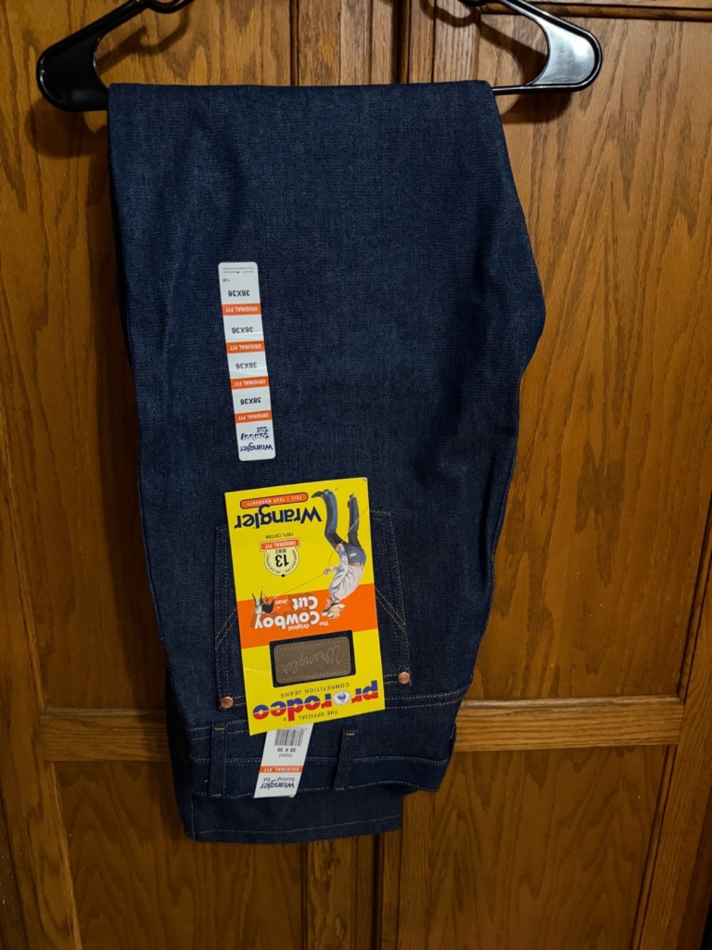 Wrangler Men's Dark Blue Relaxed Fit Jeans